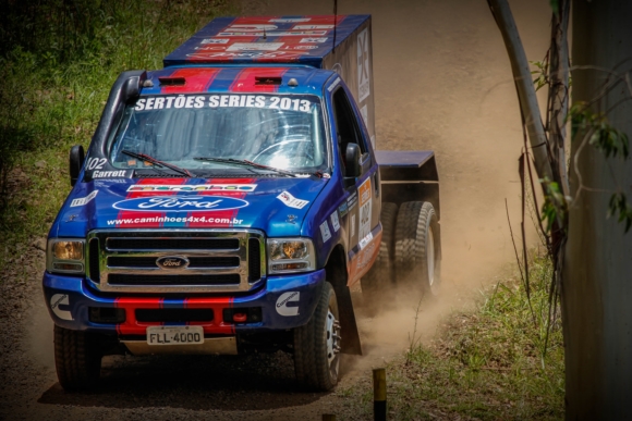 sertoes-ford-goiania