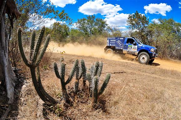 cuesta-territorio-truckvan
