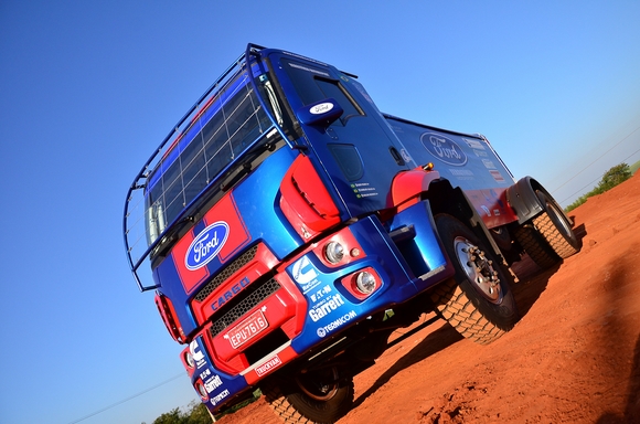 sertoes-ford-3caminhoes