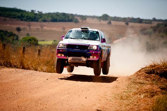 helenadeyama-mulhervelocidade